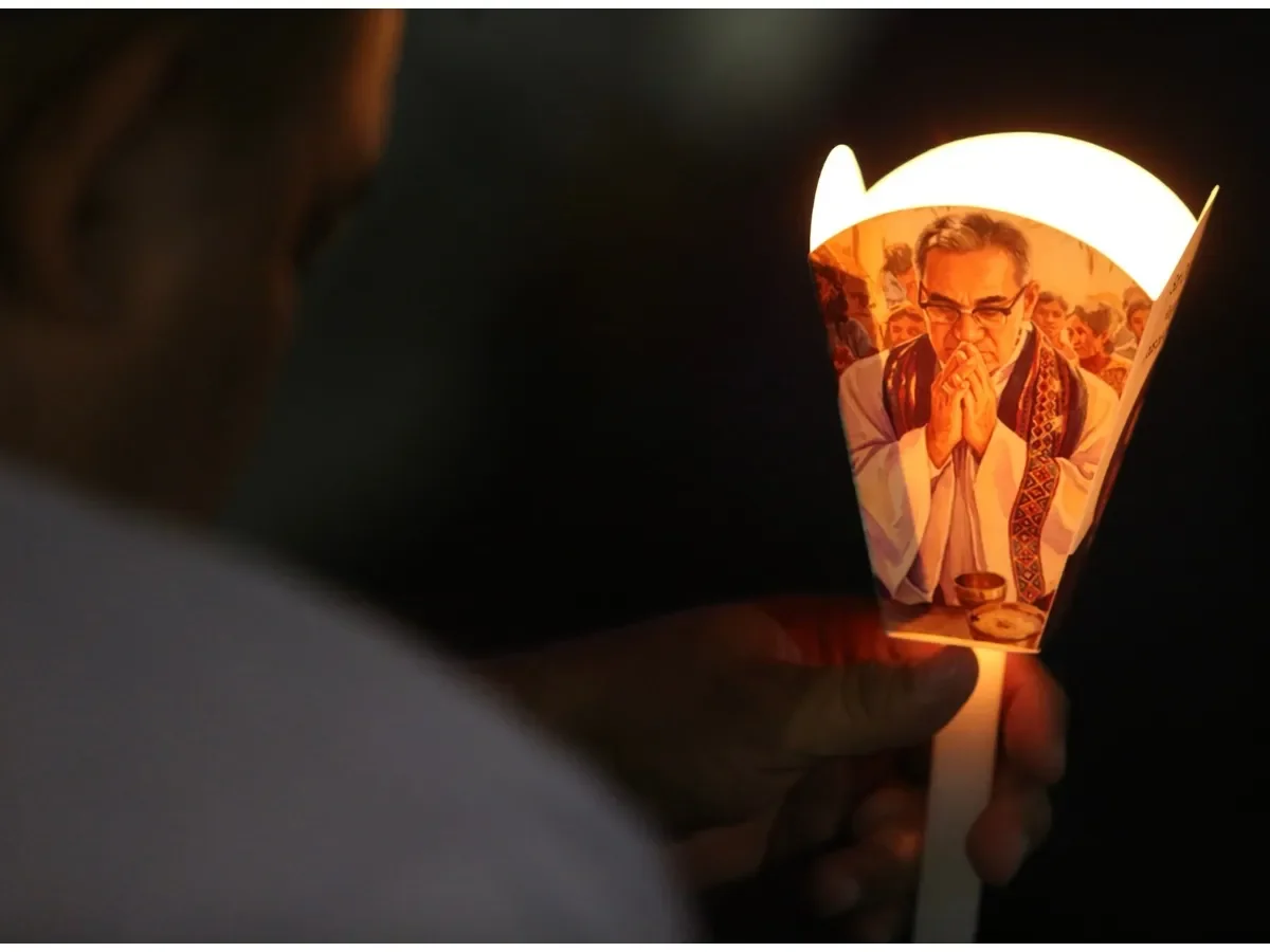 San Salvador conmemora el 46º aniversario del martirio de Monseñor Óscar Arnulfo Romero con misa y acto cultural