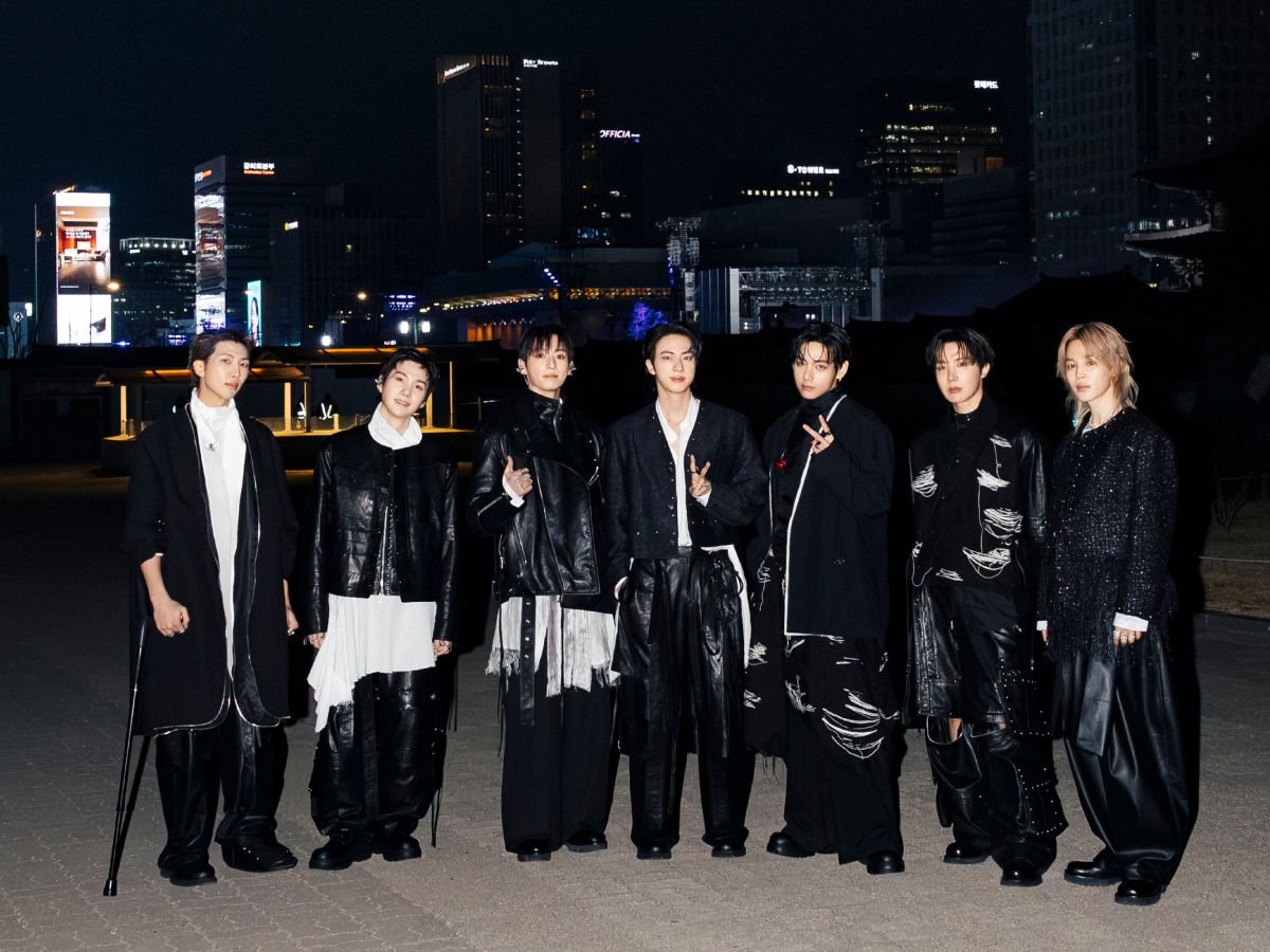 BTS regresa a Seúl con un concierto histórico que fusiona tradición y modernidad