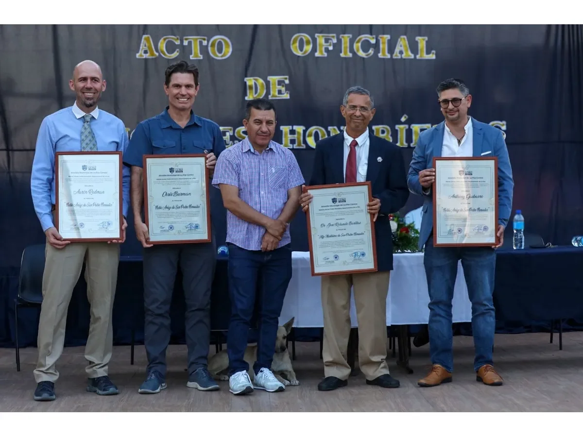 San Pedro Nonualco reconoce a tres exvoluntarios de Cuerpos de Paz por su aporte a la educación