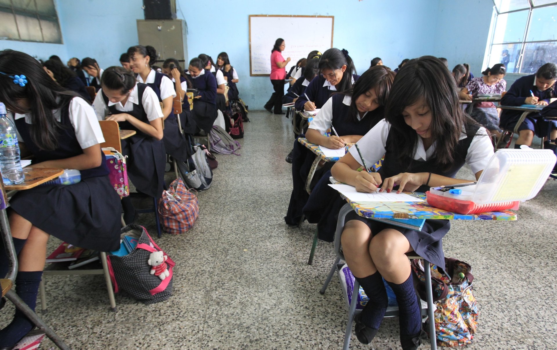 Restablecen la carrera de maestras de primaria en escuelas normales tras 14 años de cambios Restablecen la carrera de maestras de primaria en escuelas normales tras 14 años de cambios