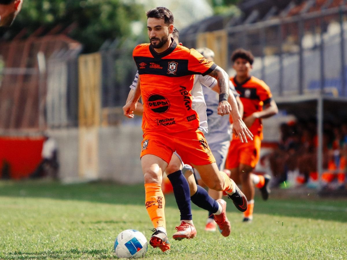 FESFUT solicita a Club Deportivo Águila presentar evidencia de pago a jugadores ante deuda reportada