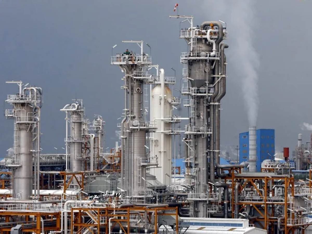 EE.UU. ordena pausa de cinco días en ataques a infraestructura iraní tras diálogo clave