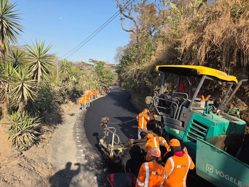 Más de 40 carreteras en El Salvador reciben mantenimiento para mejorar la conectividad nacional