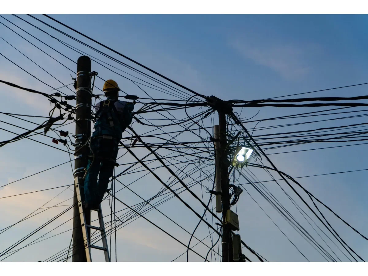 Siete electricistas desaparecen en San Luis Potosí: autoridades y familiares intensifican búsqueda