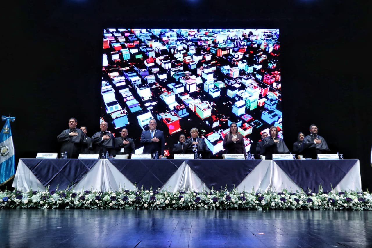 Nuevo Tribunal Supremo Electoral inicia funciones sin suplentes y con críticas de partidos políticos