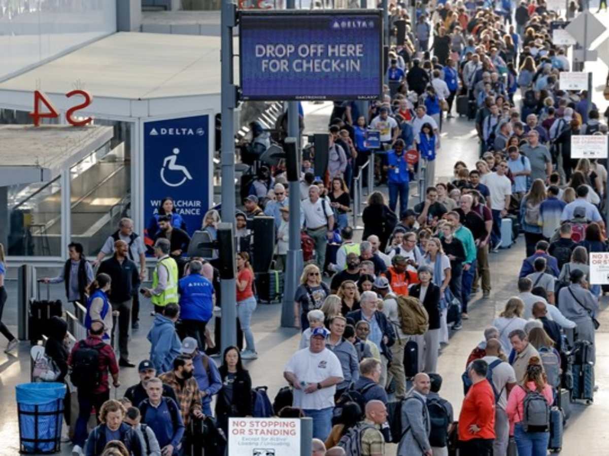 Recomiendan llegar hasta 3 horas antes por saturación en aeropuertos de EE. UU. durante temporada alta