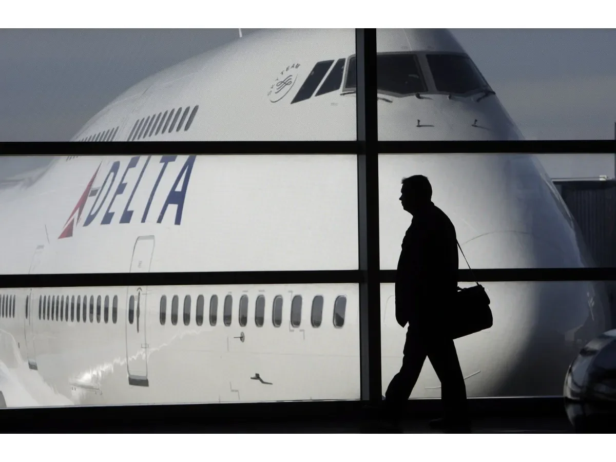 Delta suspende trato prioritario a congresistas en EE. UU. por crisis en aeropuertos