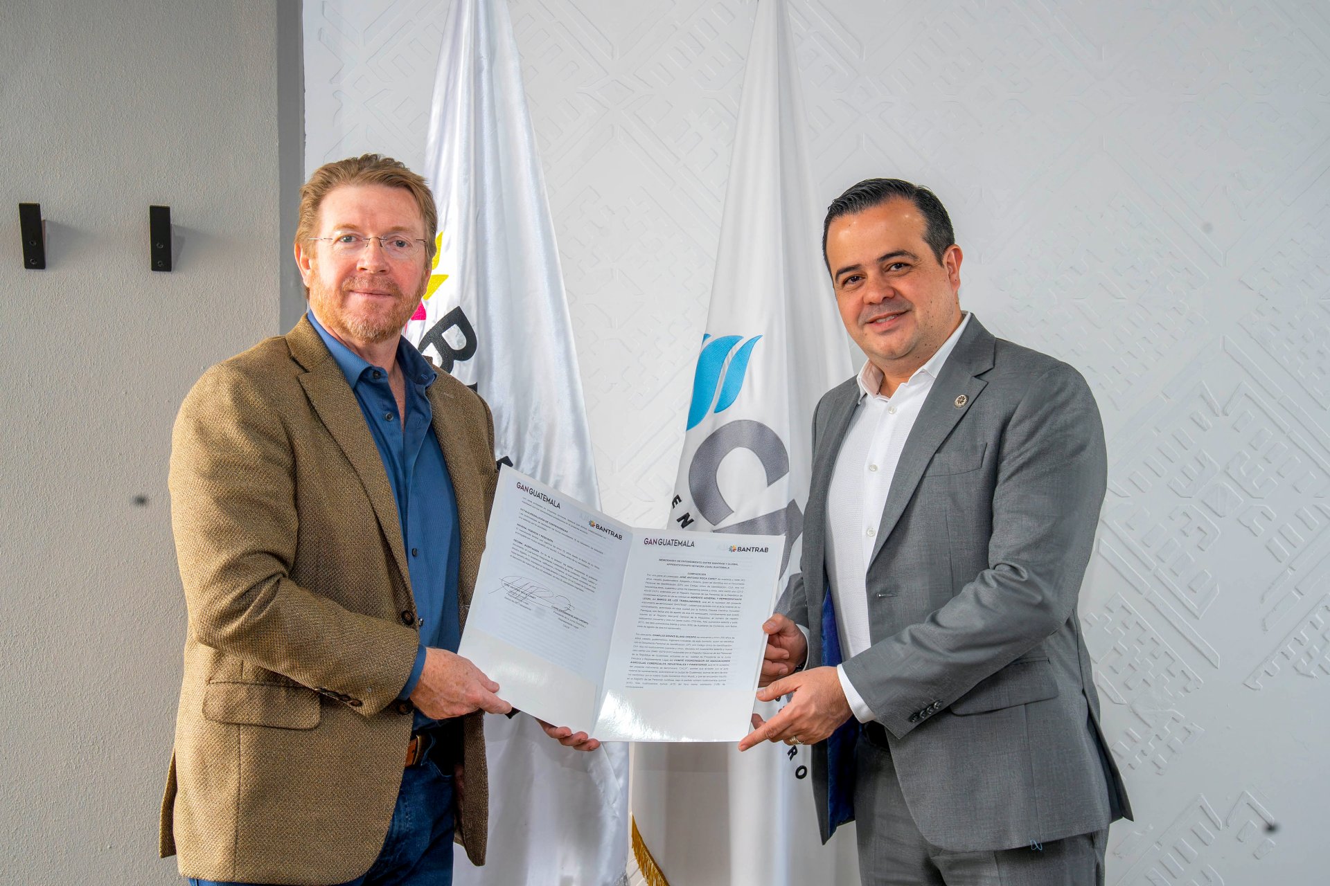 Bantrab y CACIF impulsan la empleabilidad juvenil mediante convenio estratégico en Guatemala