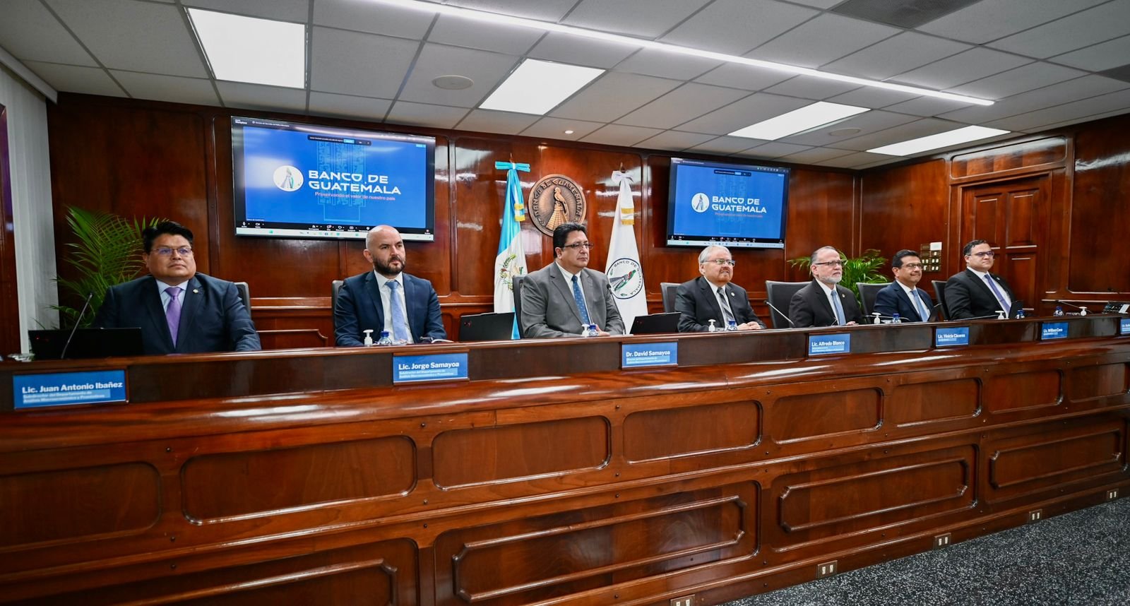 Junta Monetaria mantiene tasa en 3.50 % ante presiones inflacionarias por alza en petróleo