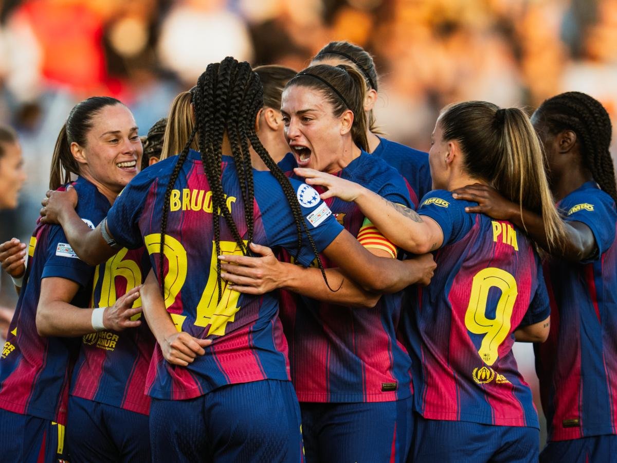 Barcelona Femenino domina al Real Madrid con goleada 6-2 y está cerca de semifinales de Champions