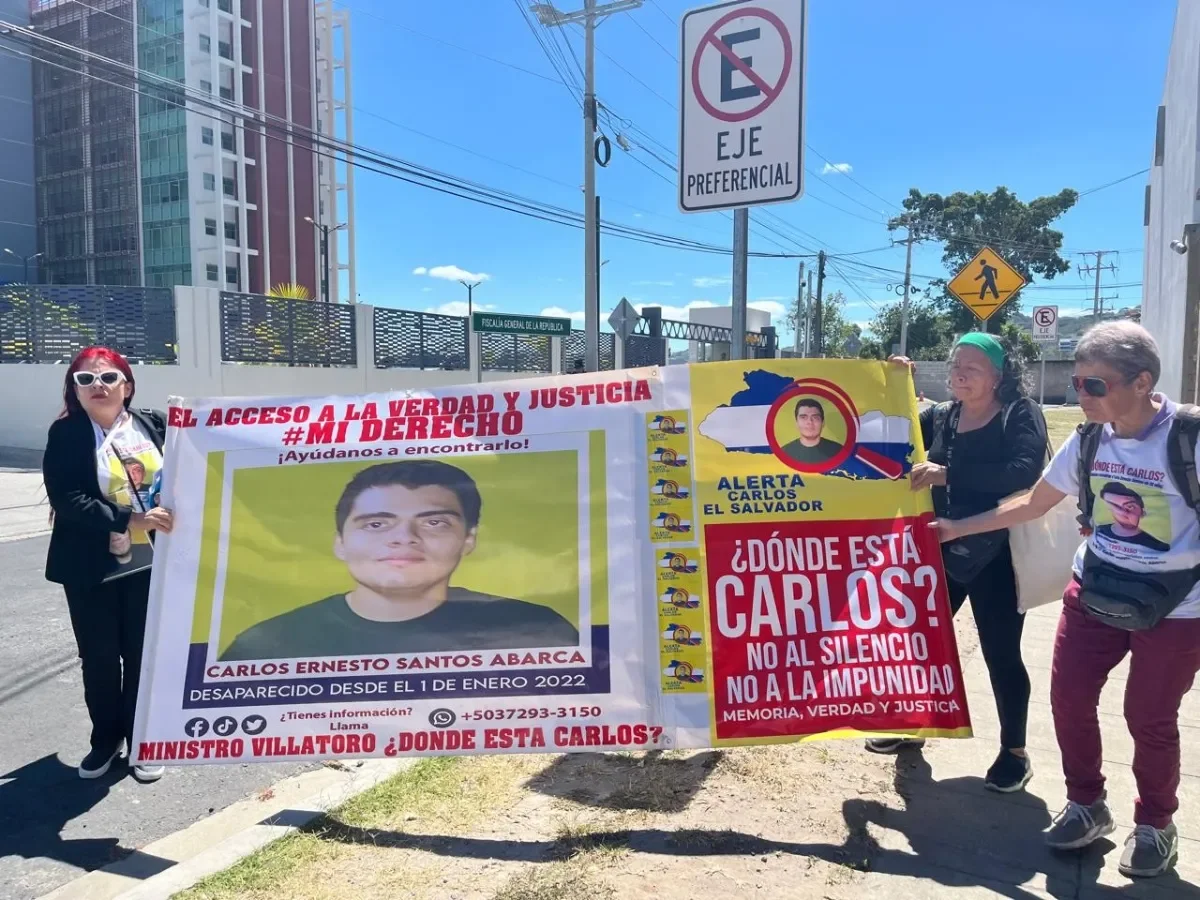 Organizaciones presentan denuncia contra creador de contenido por expresiones de violencia contra mujeres en San Salvador Organizaciones presentan denuncia contra creador de contenido por expresiones de violencia contra mujeres en San Salvador