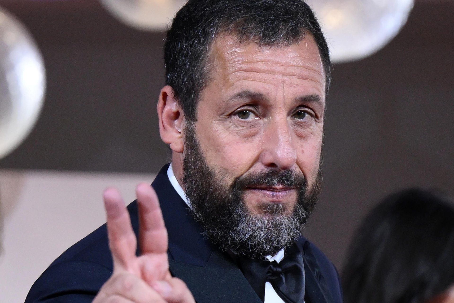 Adam Sandler protagoniza nueva película de Netflix \'Time Out\' basada en un filme francés Adam Sandler protagoniza nueva película de Netflix \'Time Out\' basada en un filme francés