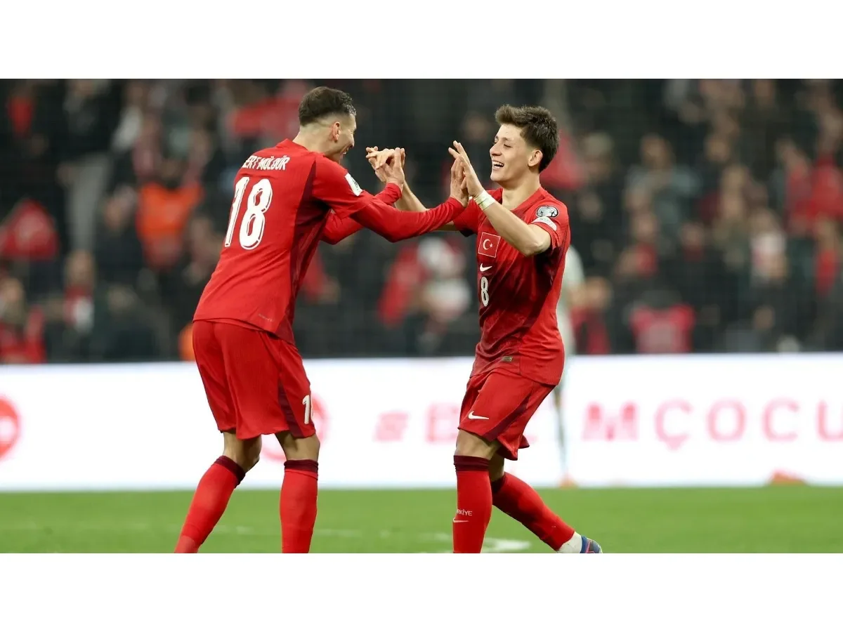 Turquía avanza firme hacia el Mundial 2026 tras victoria ante Rumanía con gol de Kadioglu Turquía avanza firme hacia el Mundial 2026 tras victoria ante Rumanía con gol de Kadioglu