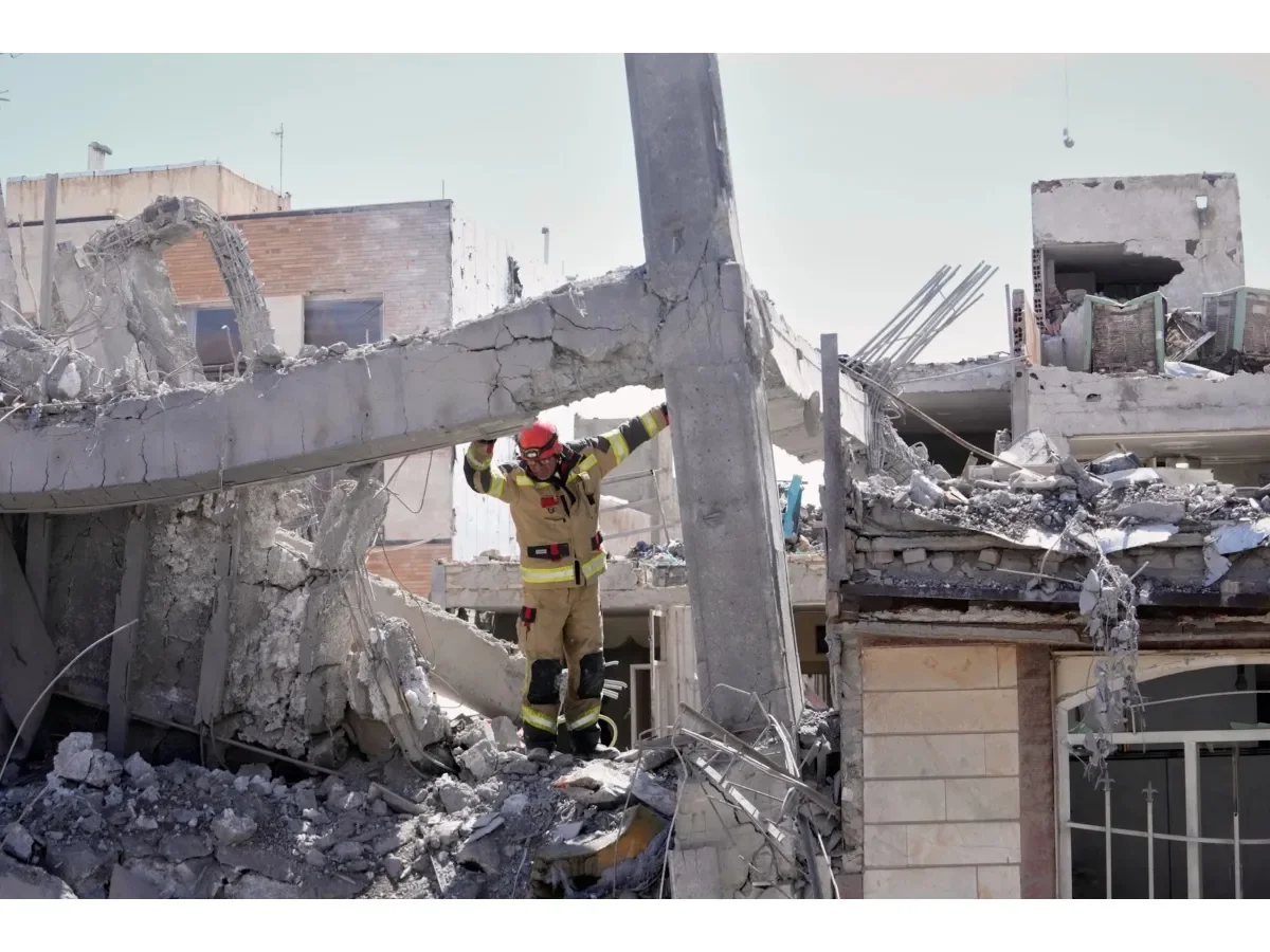 Irán facilita paso de ayuda humanitaria por el estrecho de Ormuz en medio de tensiones regionales