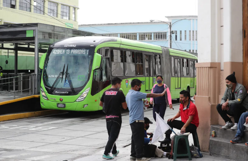 Huelga de Dolores 2026: Modificaciones en Transmetro y rutas alternas por Desfile Bufo en Ciudad de Guatemala