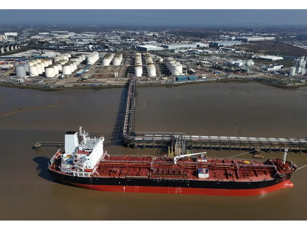 El precio del barril de petróleo alcanza niveles cercanos a los 100 dólares por conflictos en Oriente Medio