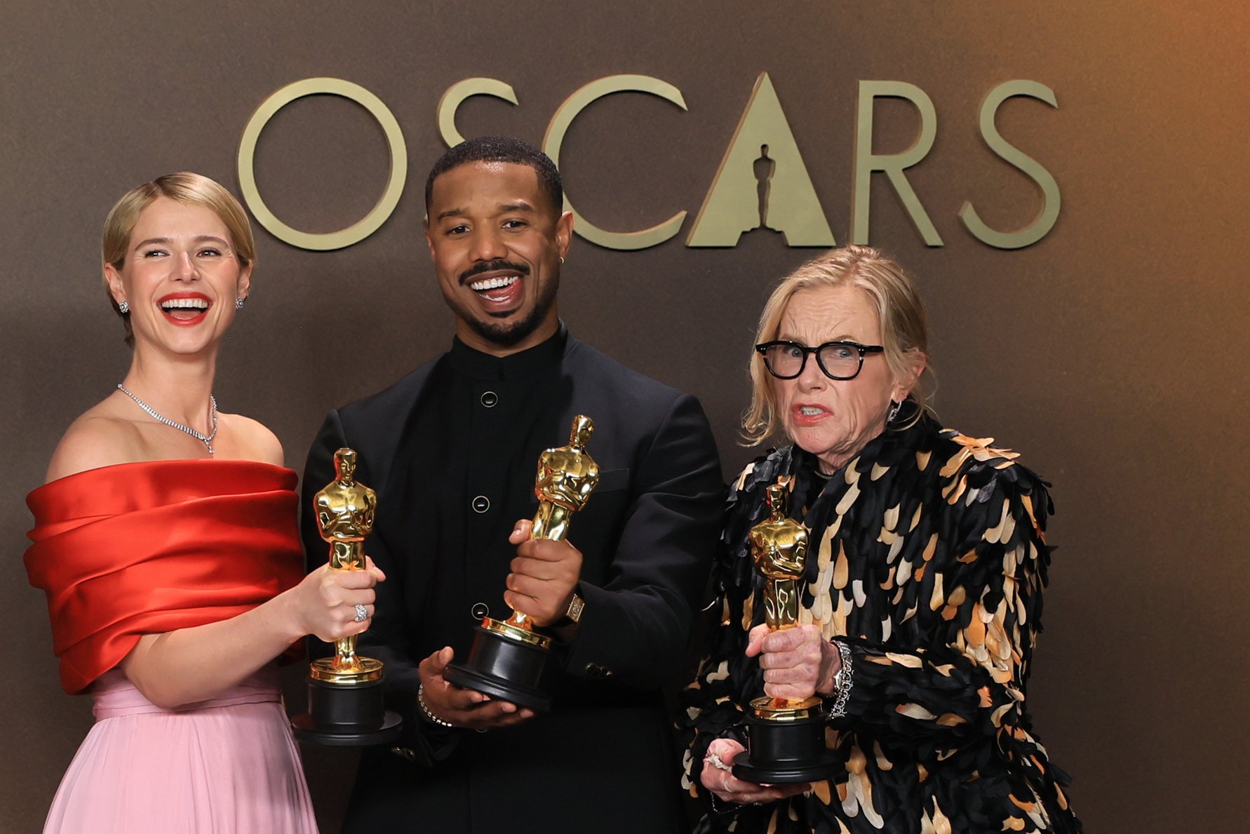 La Academia de Hollywood anuncia cambio de sede para los Premios Óscar a partir de la edición 101 La Academia de Hollywood anuncia cambio de sede para los Premios Óscar a partir de la edición 101