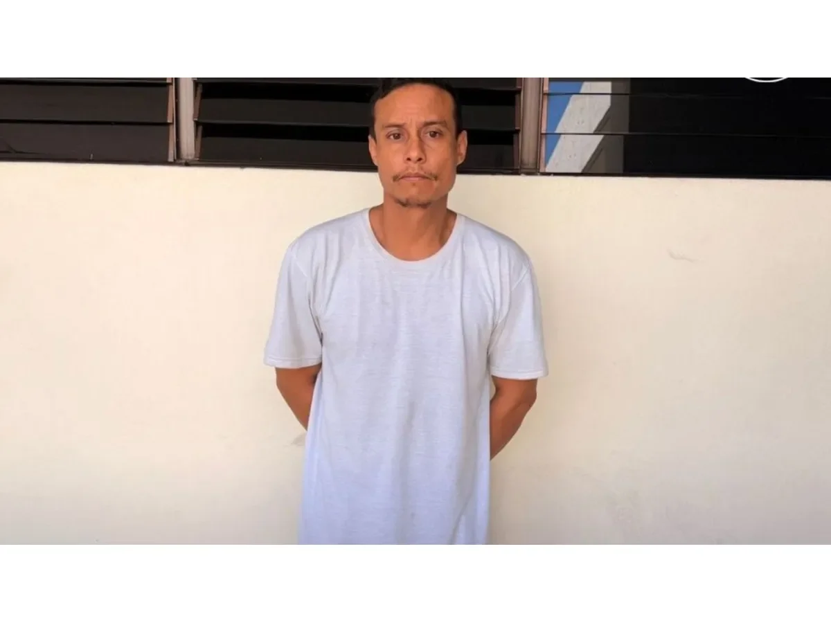 Ciudadano nicaragüense es procesado por robo armado en farmacia de San Salvador