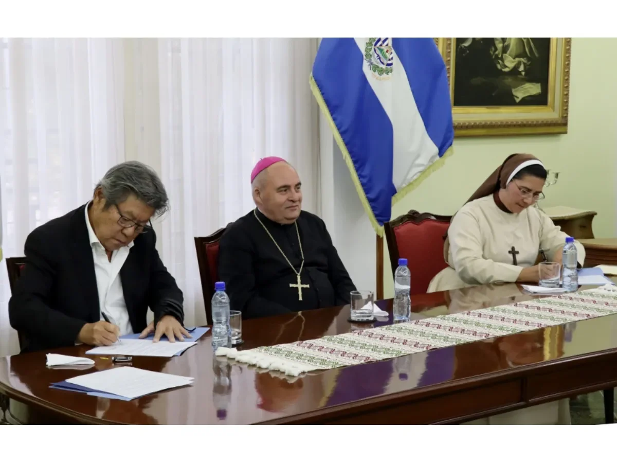 Grupo Ferromax fortalece educación y bienestar de niños salvadoreños con renovación de programa social Grupo Ferromax fortalece educación y bienestar de niños salvadoreños con renovación de programa social
