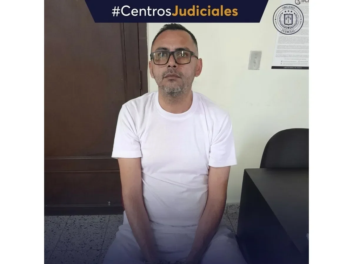 Condenan a 50 años de prisión a hombre que asesinó a su tía para apoderarse de sus ahorros en Santa Ana