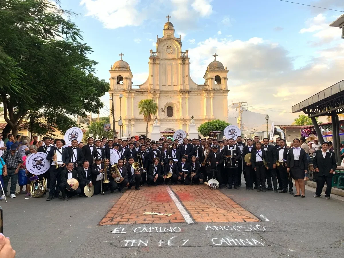 Marchas fúnebres y tradición sacra en Izalco: el legado de la Banda Jesús Nazareno “Rey Poderoso”