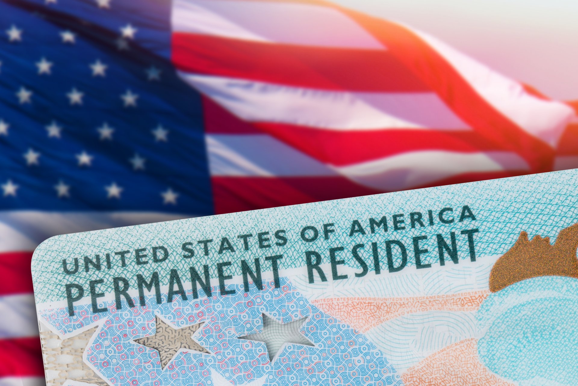 Contexto migratorio en EE. UU. y cuándo es necesario reemplazar la Green Card