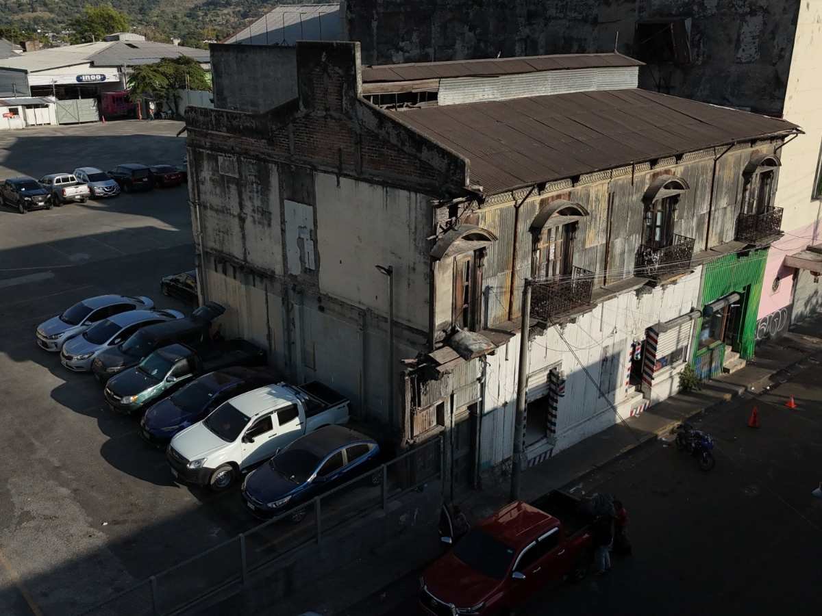 Casa Ambrogi en San Salvador: historia y deterioro del primer rascacielos centroamericano