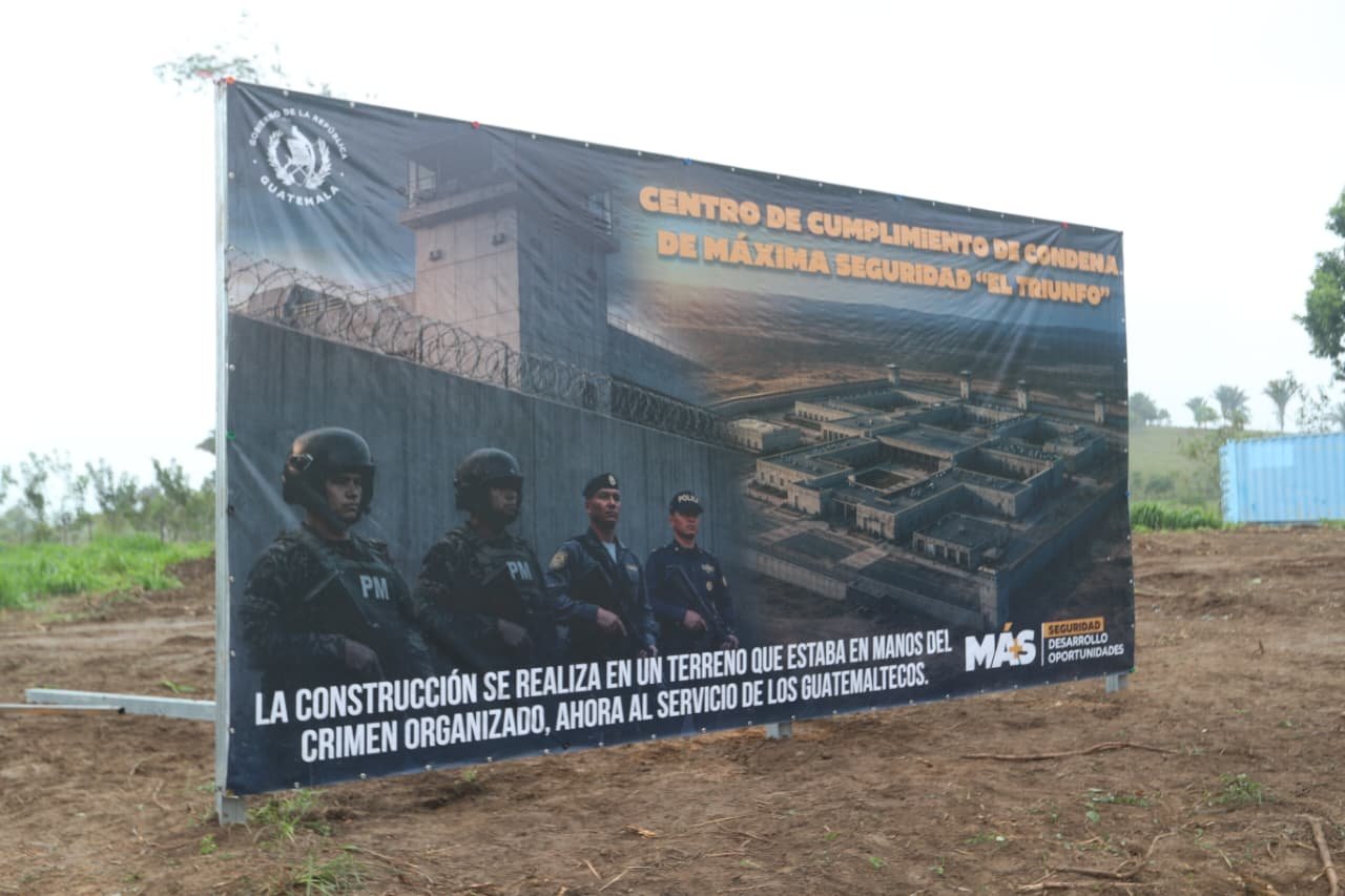 Presidente Arévalo denuncia influencia del narcotráfico en suspensión de cárcel en Izabal