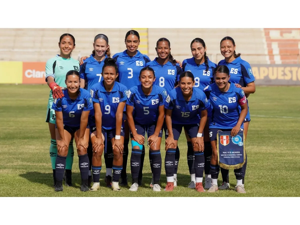 La selección femenina de El Salvador asciende en el ranking FIFA y se prepara para eliminatorias mundialistas