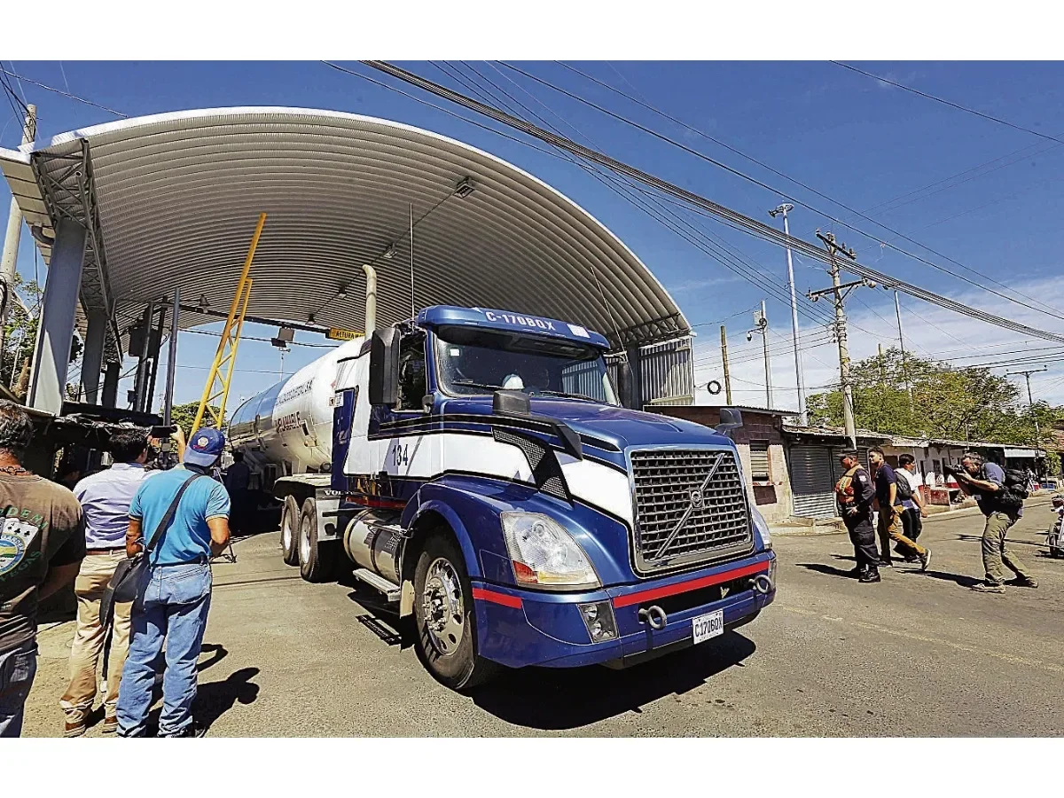 Viceministerio de Transporte establece restricciones para transporte de carga durante Semana Santa en El Salvador