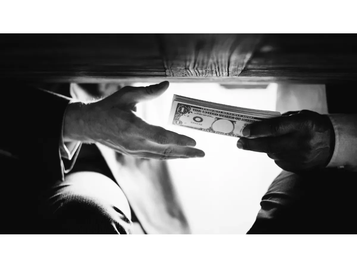Tres empleados enfrentan juicio por presunto fraude de más de $240,000 en empresa de San Salvador