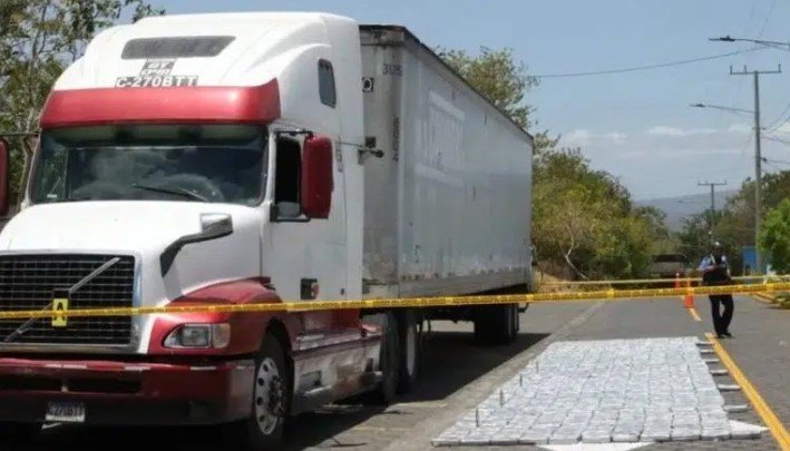 Incautan más de una tonelada de cocaína en Nicaragua vinculada a Sacatepéquez y capturan a guatemalteco