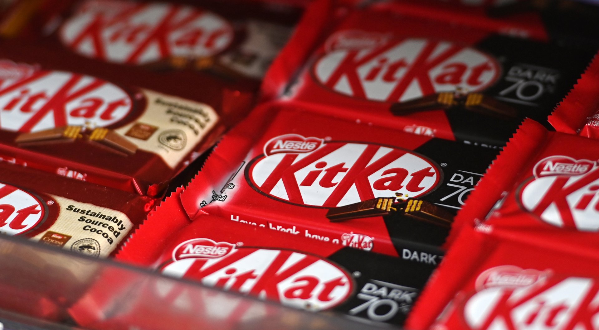Robo de 12 toneladas de KitKat en Europa y su impacto en la distribución durante Semana Santa