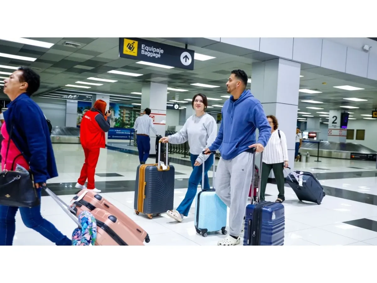 El Salvador recibe 48,000 visitantes internacionales en los primeros dos días de Semana Santa 2026 El Salvador recibe 48,000 visitantes internacionales en los primeros dos días de Semana Santa 2026