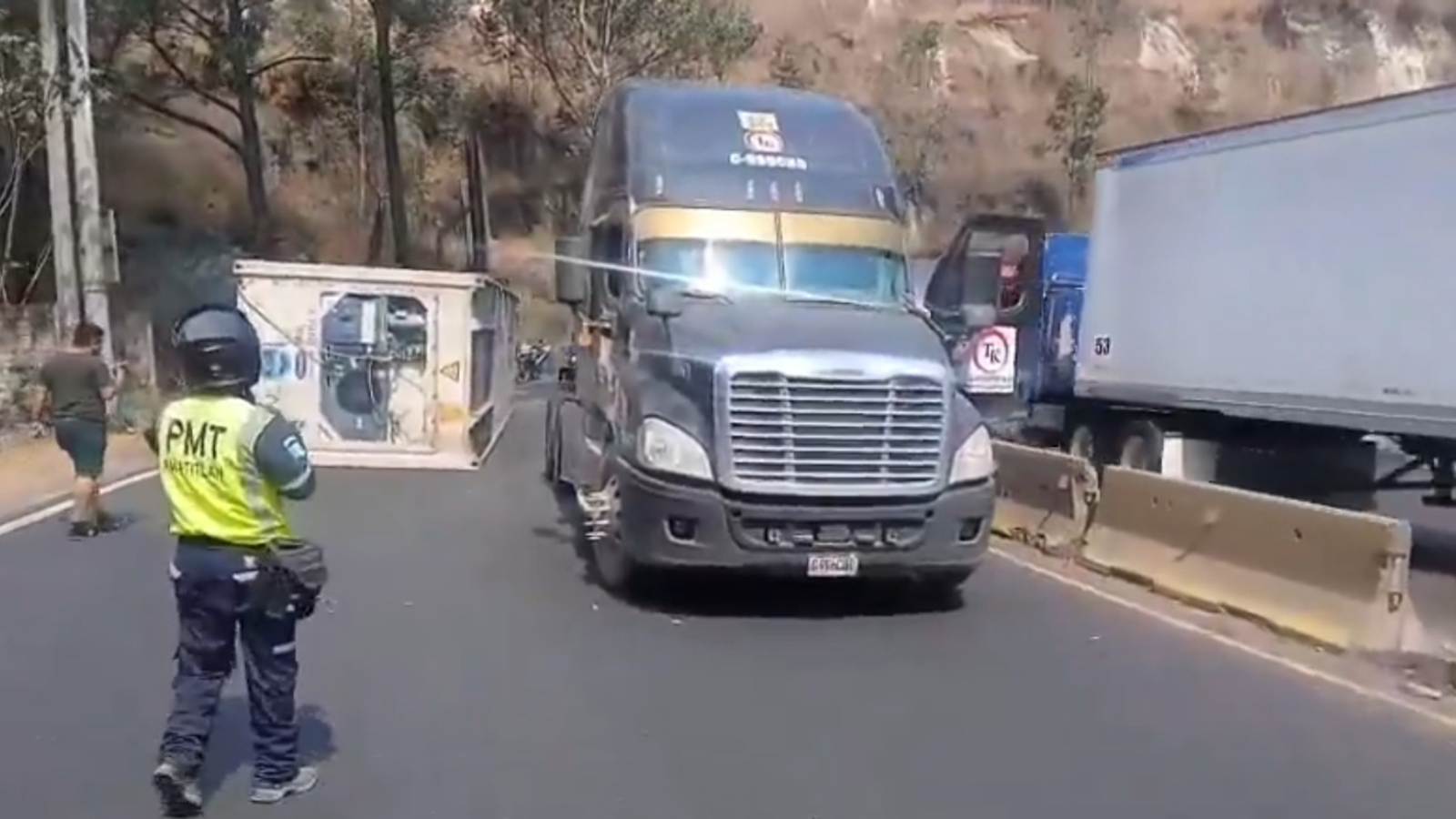 Alta congestión en ruta al Pacífico por accidentes y gran afluencia de veraneantes en Semana Santa