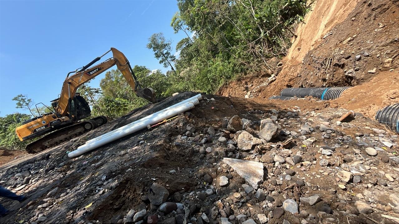 Más de 48 horas de daños en ruta Cito-Zarco afectan conexión clave entre Costa Sur y Occidente