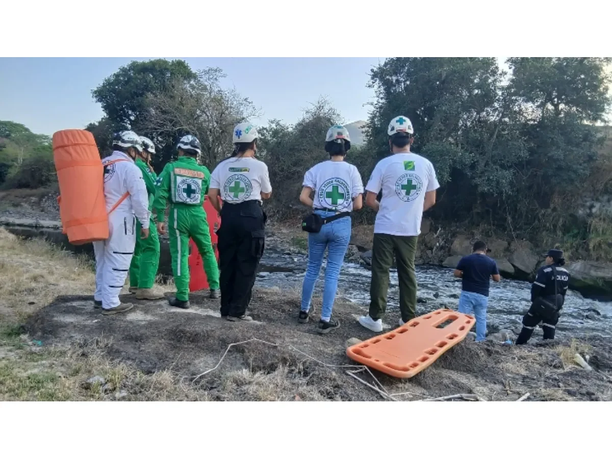 Diferencias en registros oficiales y hallazgos de cadáveres evidencian subregistro de homicidios en El Salvador en marzo