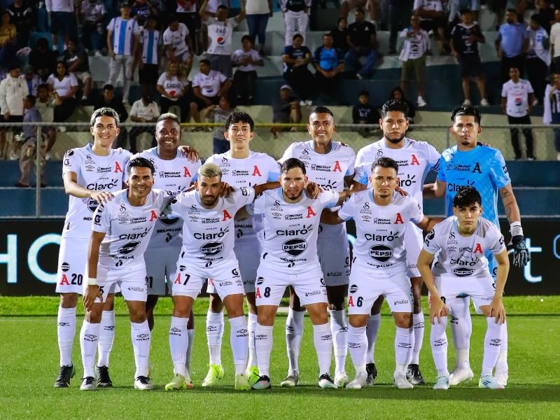 Empate sin goles entre Isidro Metapán y Alianza destaca debut de jóvenes talentos