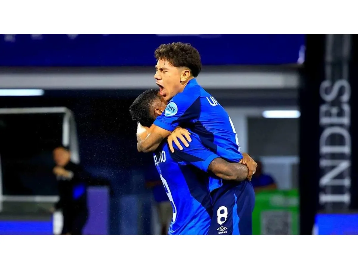 El Salvador logra su primera victoria en el torneo tras vencer a Colombia 8-5 El Salvador logra su primera victoria en el torneo tras vencer a Colombia 8-5