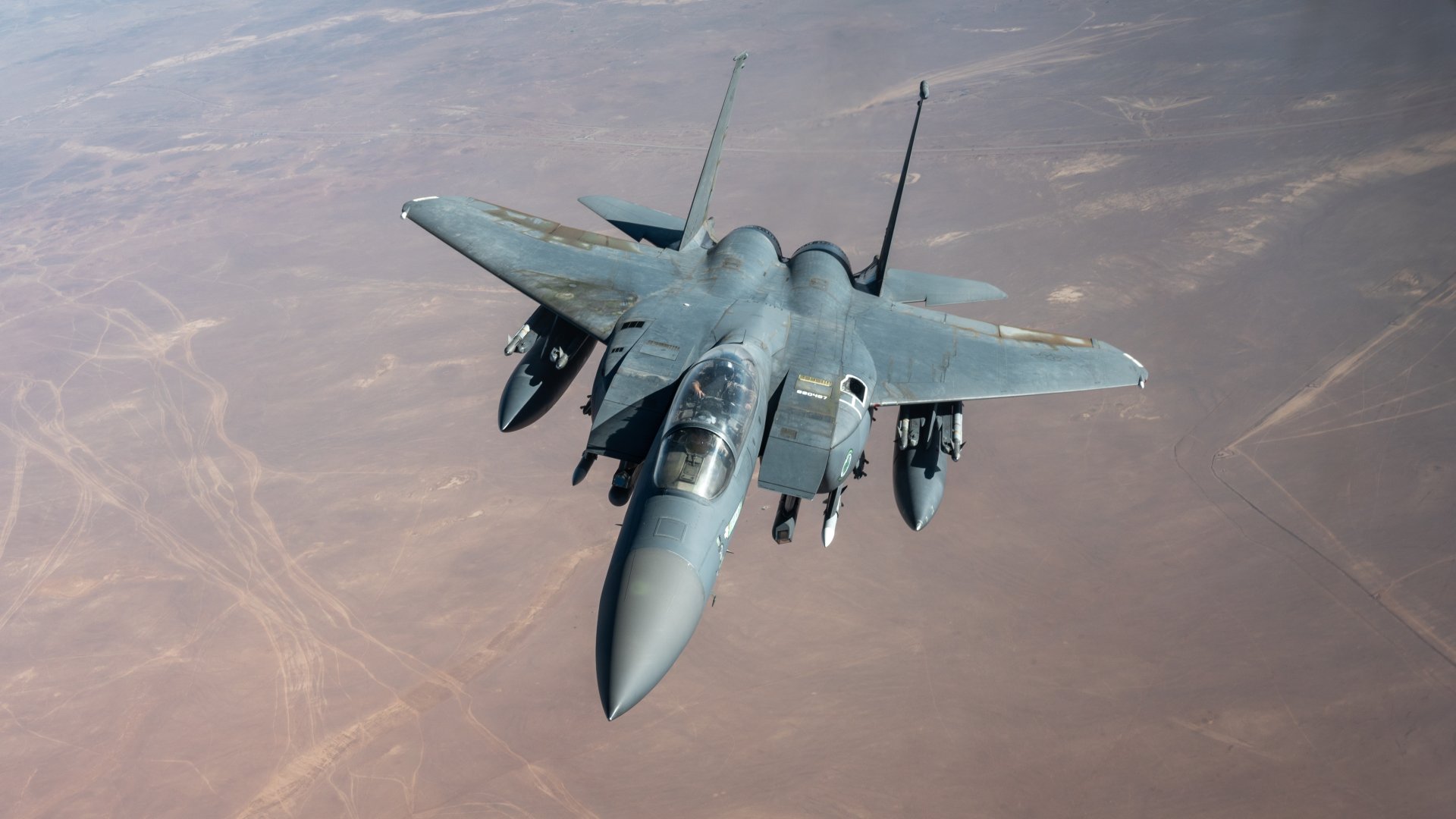 Irán confirma derribo de un F-15E estadounidense y reporta operación de rescate de pilotos
