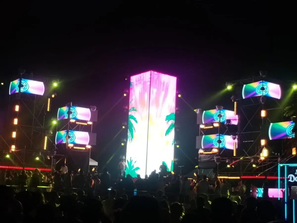 Caloncho cierra con éxito el Tropicalia Beach Festival en la Costa del Sol