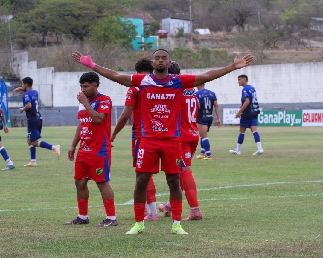 Luis Ángel Firpo suma quinta victoria consecutiva y se acerca al liderato del Clausura 2026