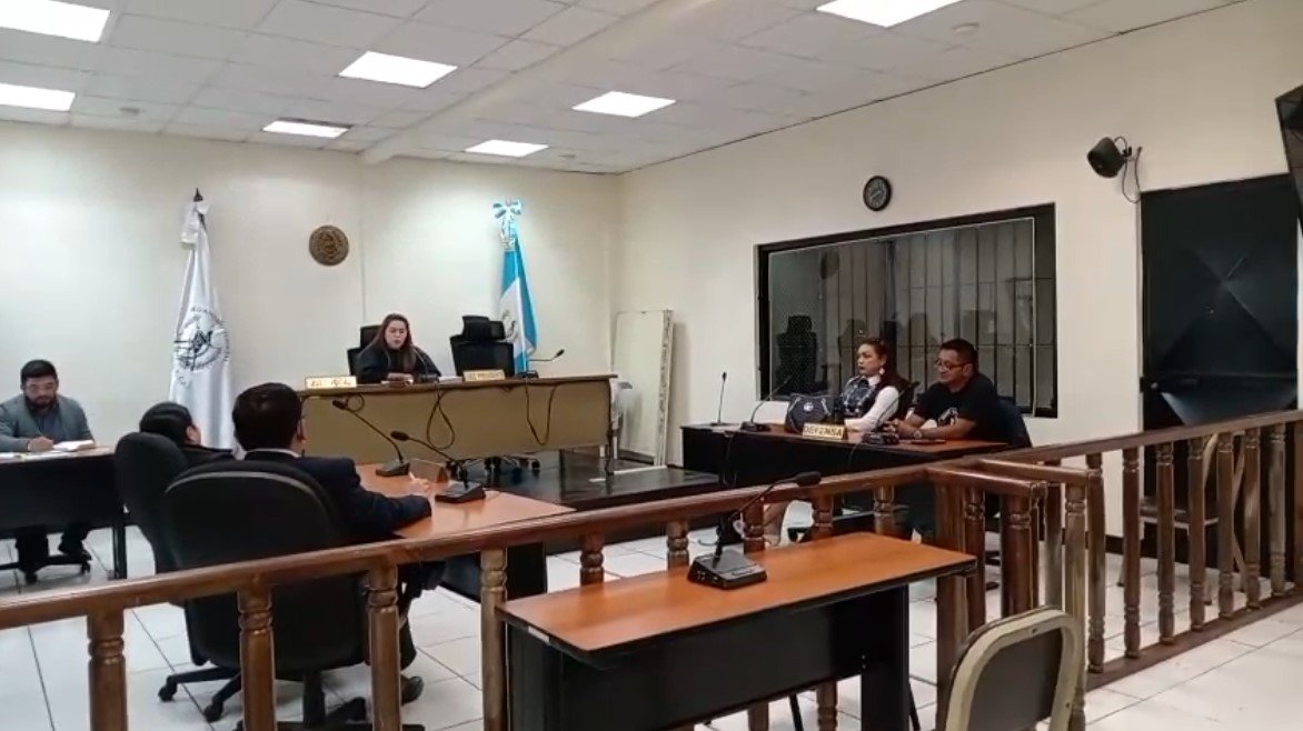 Jueza absuelve a periodista en Quetzaltenango tras proceso por supuesta difamación