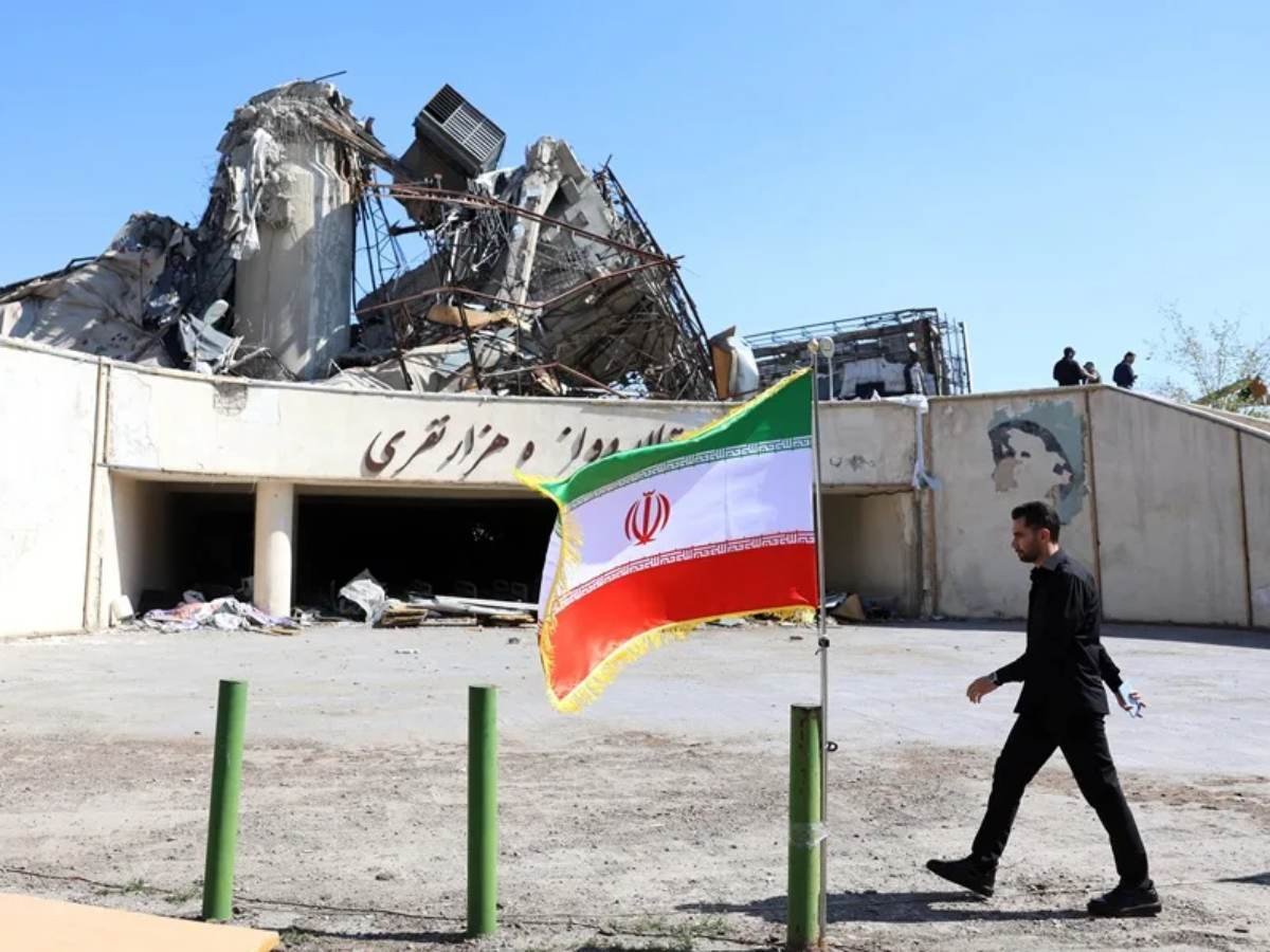 Irán rechaza negociaciones bajo presión y descarta ultimátums de EE.UU. en crisis del estrecho de Ormuz