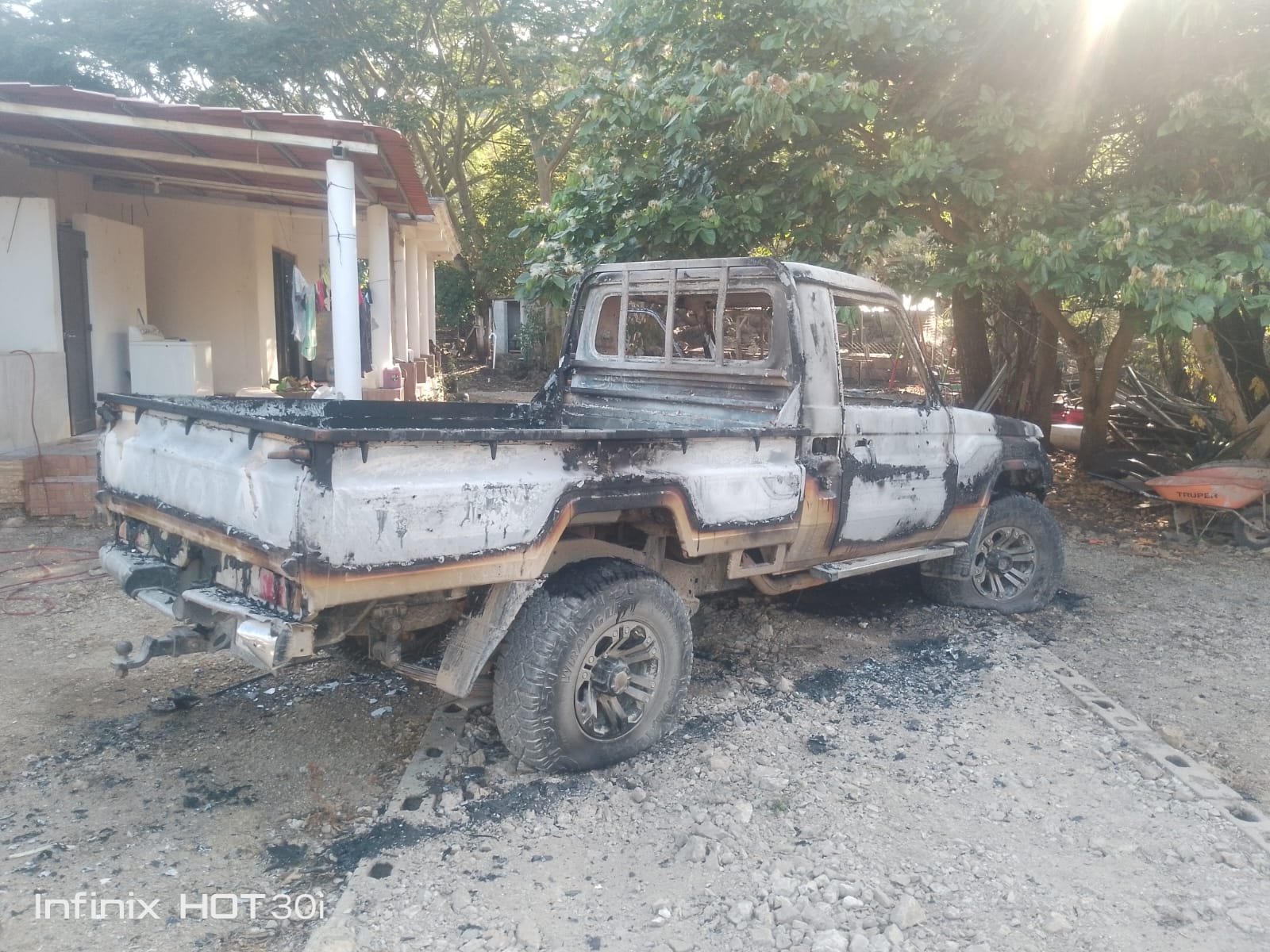 Tres manos sostienen la brújula del narcotráfico en Guatemala: el entramado entre traficantes, corrupción y política regional