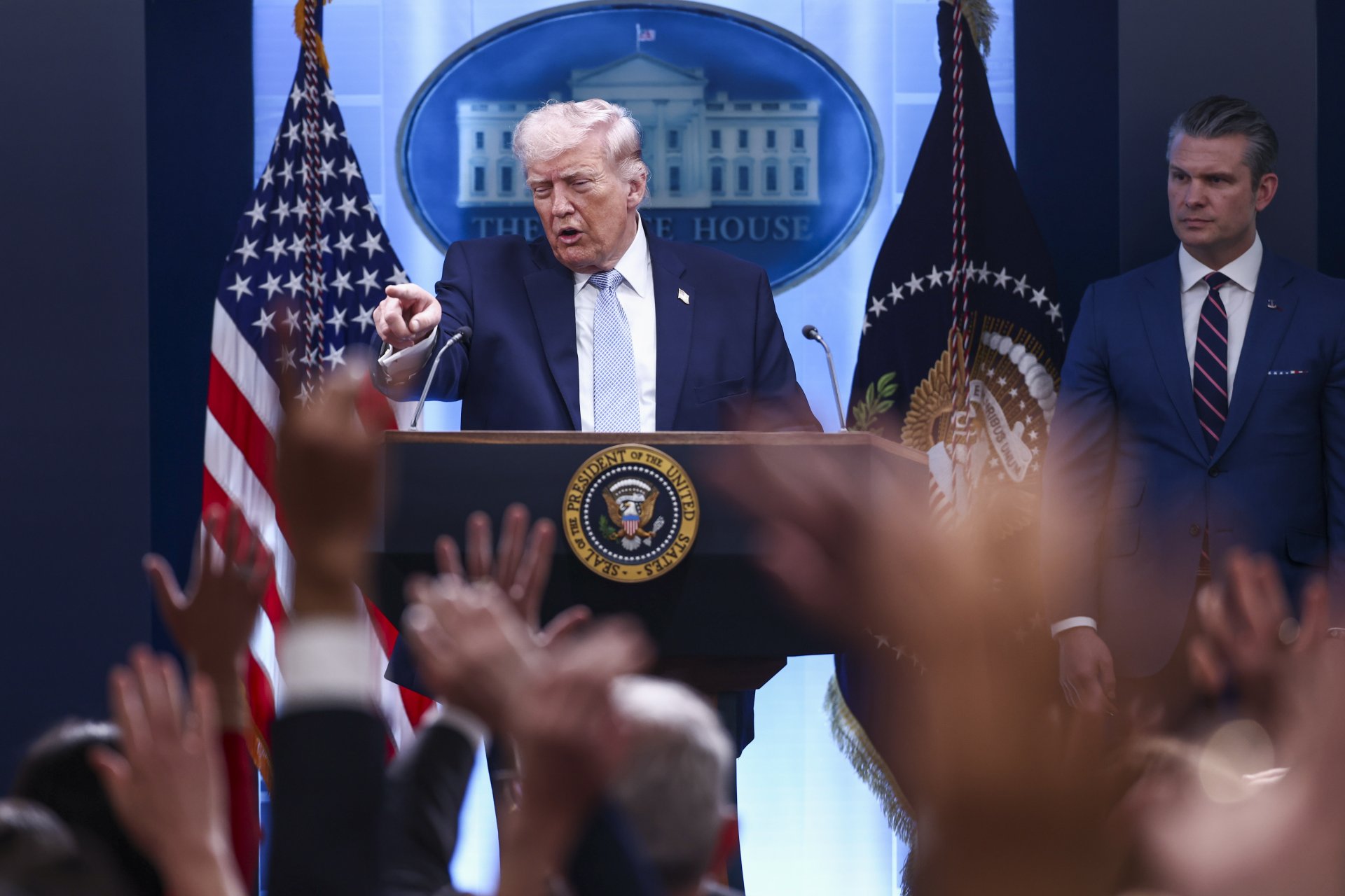 Trump advierte que Irán podría ser aniquilada en una sola noche ante tensión en Medio Oriente