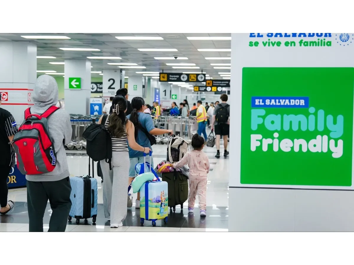 El Salvador recibe más de 195,000 visitantes extranjeros durante Semana Santa y registra alta movilización interna