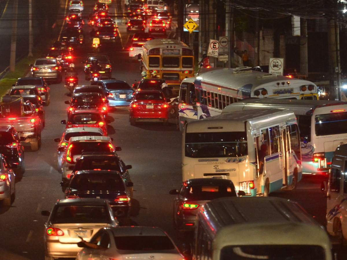 Más de 1,300 asistencias viales durante Semana Santa 2026 en El Salvador ante aumento de siniestralidad