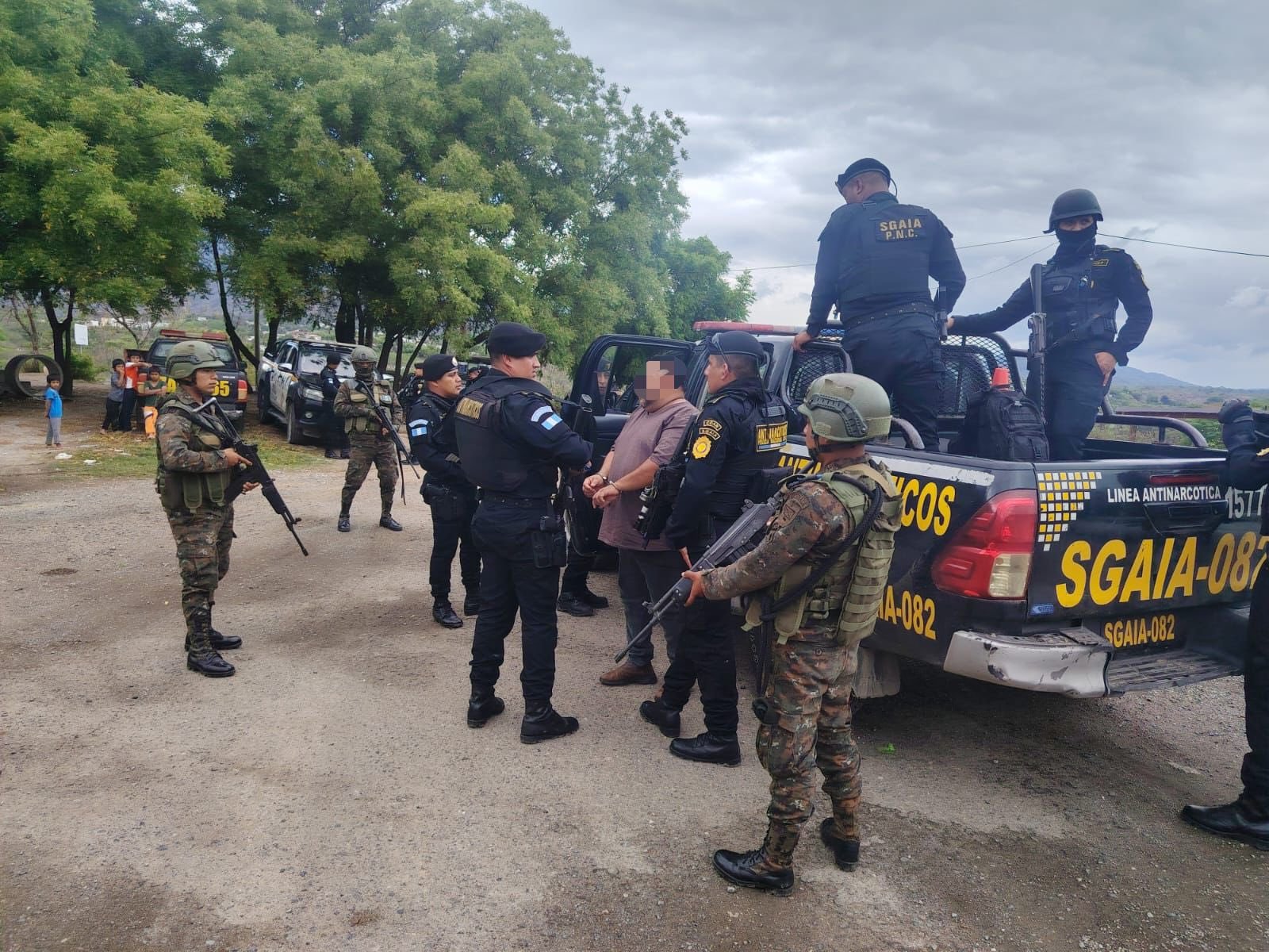 Operativo antinarcótico en Zacapa e Izabal culmina con cinco capturas tras 14 allanamientos Operativo antinarcótico en Zacapa e Izabal culmina con cinco capturas tras 14 allanamientos