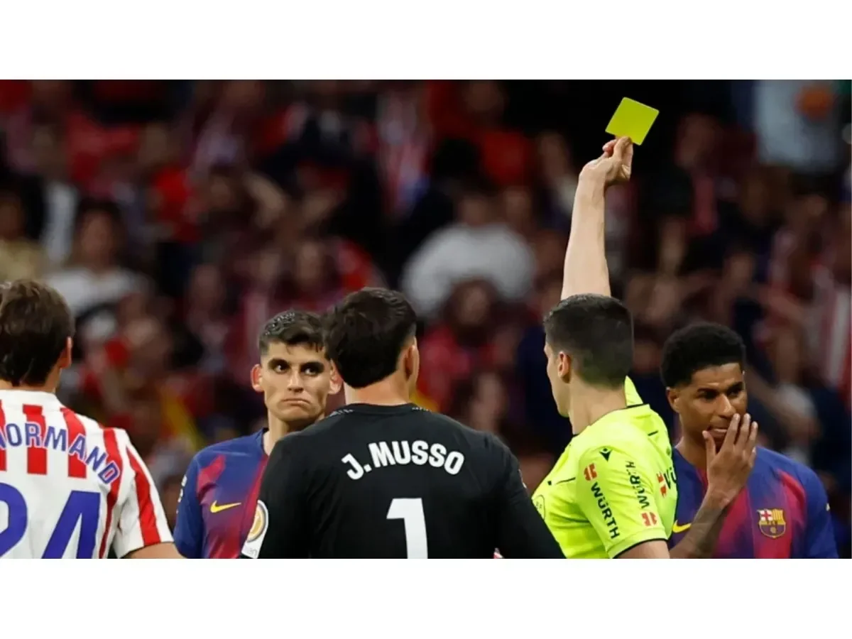El Comité Técnico de Árbitros reconoce error del VAR en Atlético de Madrid vs Barcelona